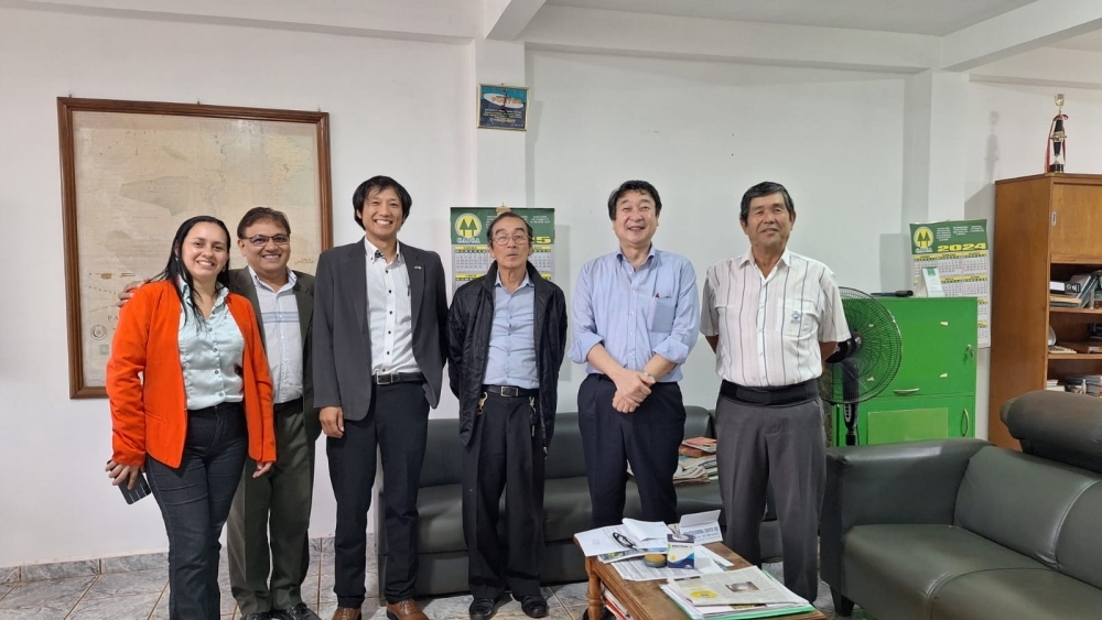 板垣大使のアマンバイ県出張