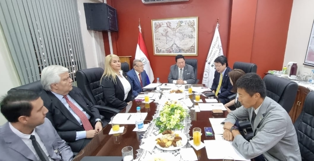 Encuentro del Embajador ITAGAKI con Ing. Julio César Vera Cáceres, el Presidente de la ANNP