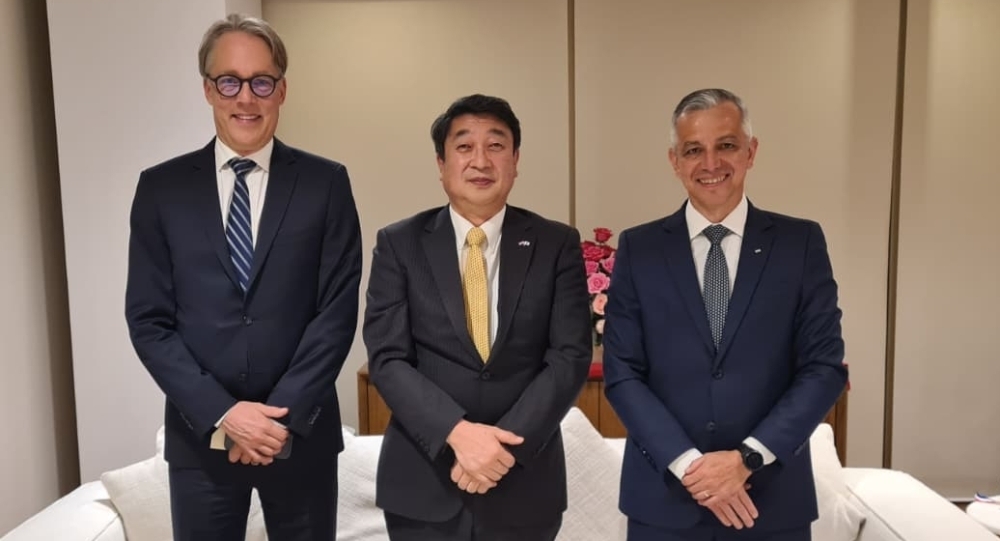 Reunión del Embajador ITAGAKI con Sr. Per Olofsson, Presidente de la Junta Directiva de PARACEL