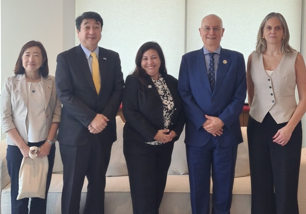 Reunión del Embajador ITAGAKI con los representantes de la ONU en Paraguay