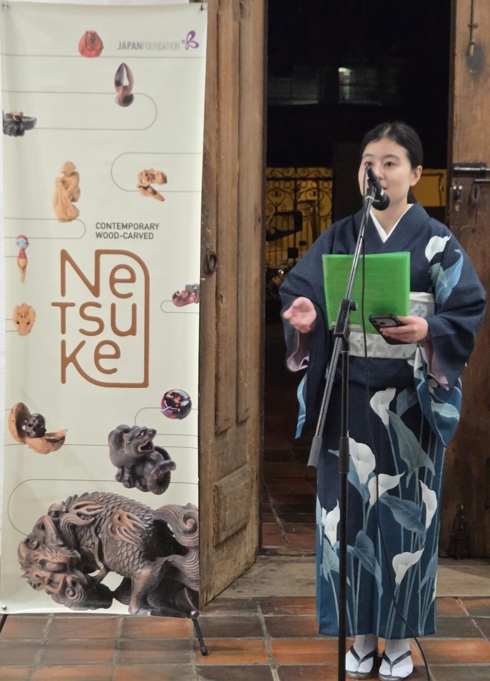 asistencia del Embajador ITAGAKI a la inauguración de la exposición de “NETSUKE” 