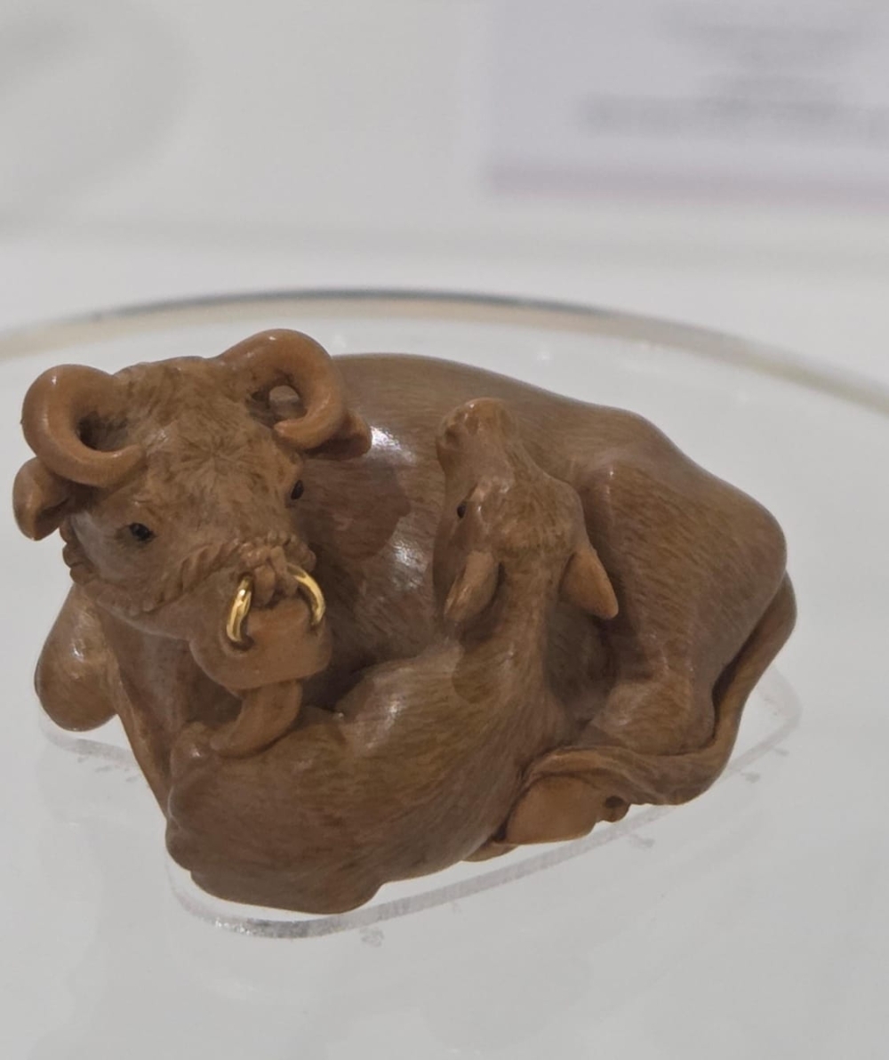 asistencia del Embajador ITAGAKI a la inauguración de la exposición de “NETSUKE” 