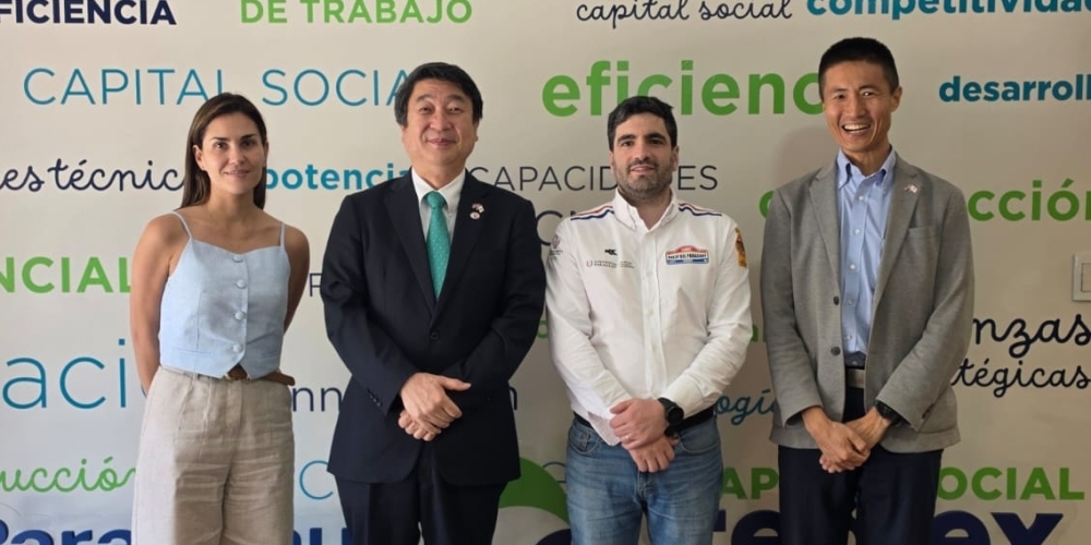 Reunión del Embajador ITAGAKI con el Sr. Eduardo Gustale, Viceministro de REDIEX